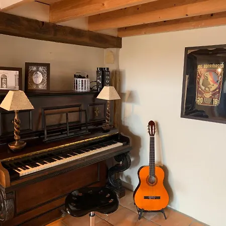 La Baleyssague Bed & Breakfast *