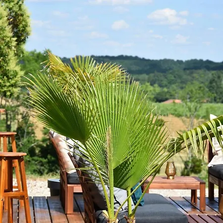 La Baleyssague Bed & Breakfast *